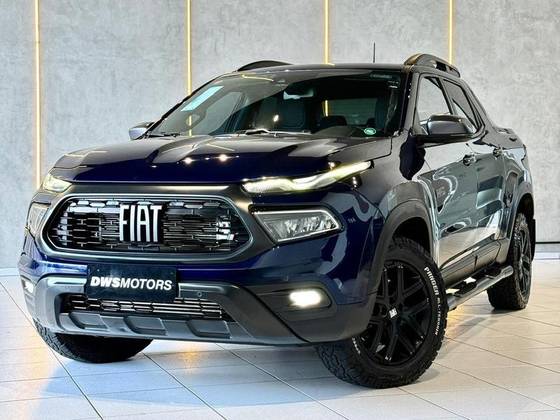 FIAT TORO 2.0 16V TURBO DIESEL ULTRA 4WD AT9 FIAT TORO 2.0 16V TURBO DIESEL ULTRA 4WD AT9